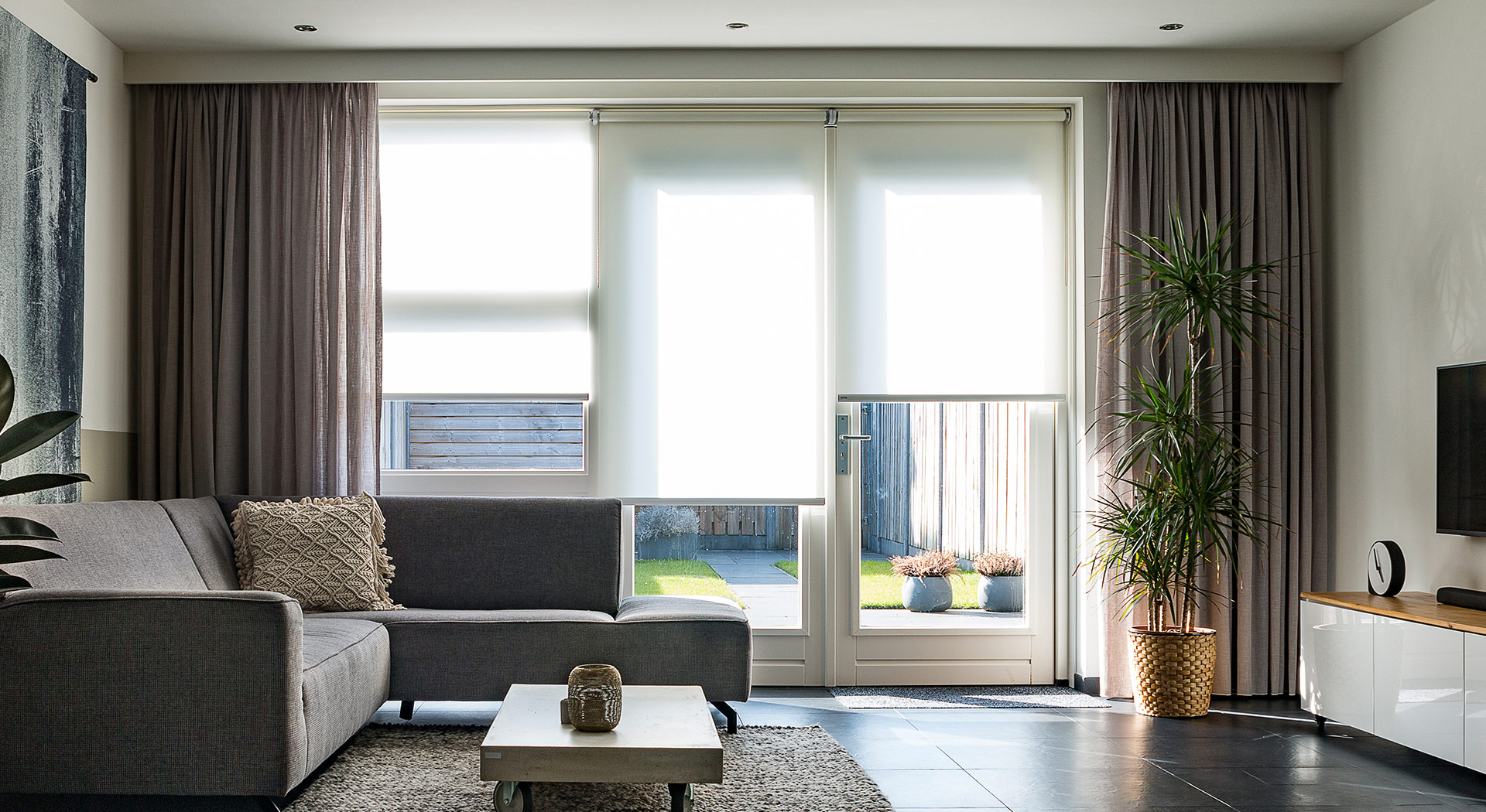 我們熱愛(ài)陽(yáng)光,我們專(zhuān)注遮陽(yáng)